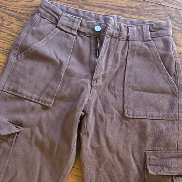 Cider Women’s Mid Rise Cargo Jeans in Brown | Alessia Solid Cargo Jeans NWT - Picture 9 of 9